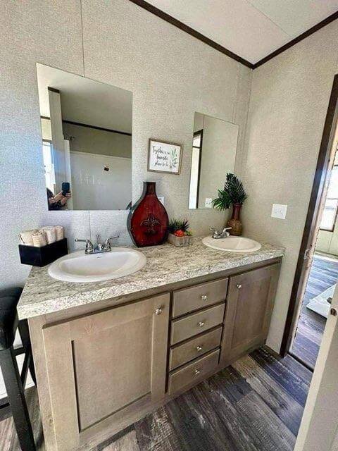 The Promotional Series / The Rosewood FAC28644A — manufactured home photo 6 at Texas Home Outlet in Huffman, TX