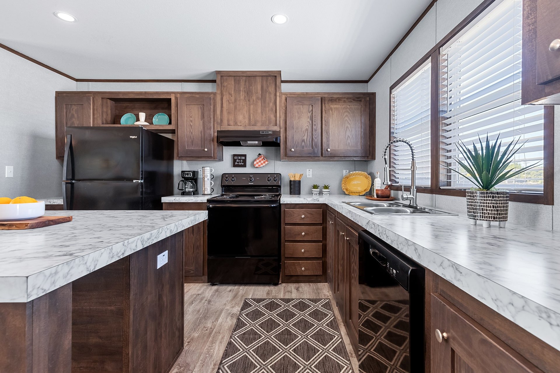 The Promotional Series / The Nassau FAC28483A — manufactured home photo 9 at Texas Home Outlet in Huffman, TX